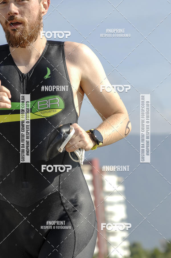 Buy your photos of the eventBLUE SERIES TRIATHLON BERTIOGA 2019 on Fotop