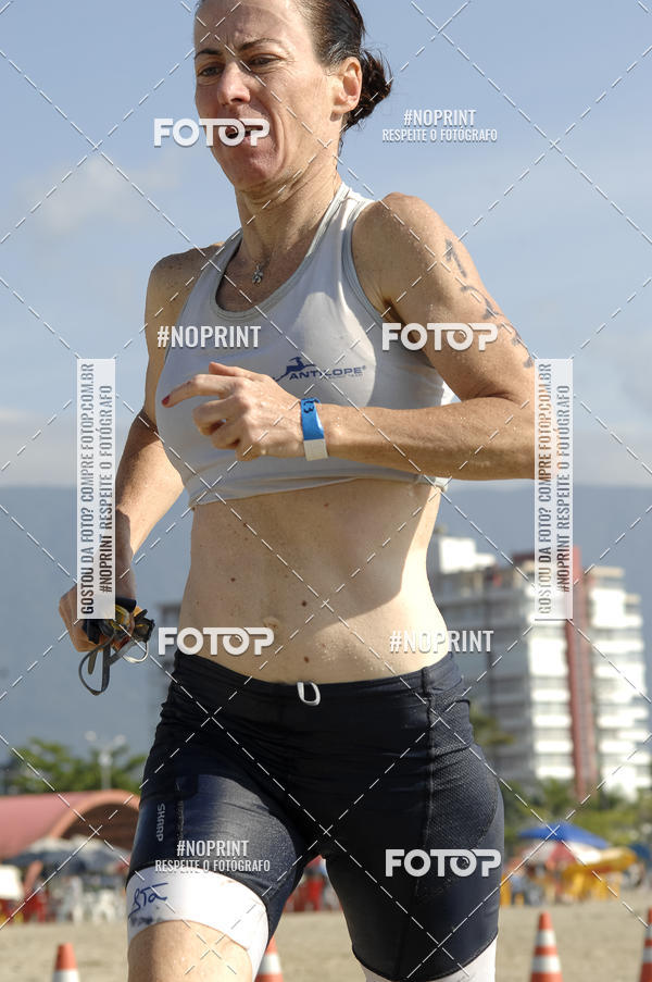 Buy your photos of the eventBLUE SERIES TRIATHLON BERTIOGA 2019 on Fotop