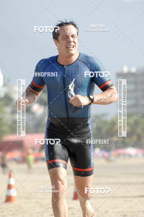 Buy your photos of the eventBLUE SERIES TRIATHLON BERTIOGA 2019 on Fotop