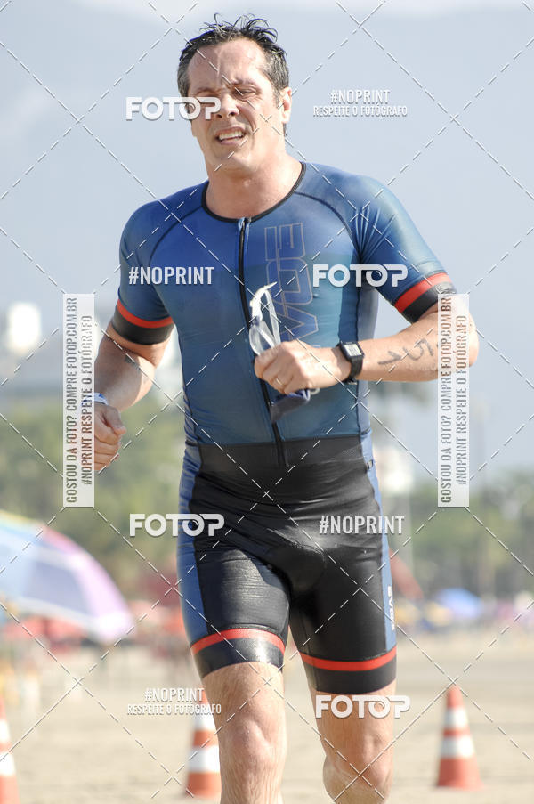 Buy your photos of the eventBLUE SERIES TRIATHLON BERTIOGA 2019 on Fotop