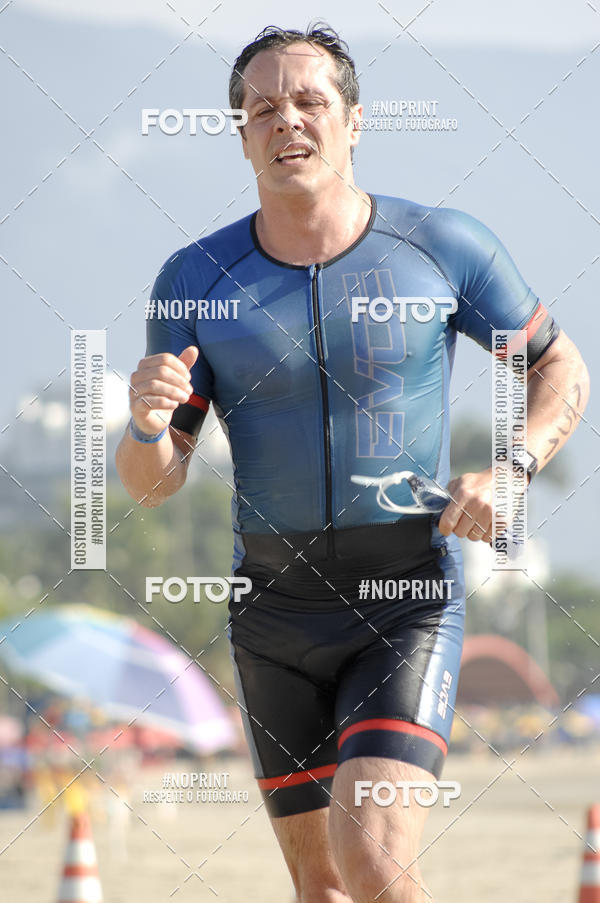 Buy your photos of the eventBLUE SERIES TRIATHLON BERTIOGA 2019 on Fotop