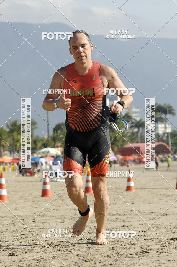 Buy your photos of the eventBLUE SERIES TRIATHLON BERTIOGA 2019 on Fotop