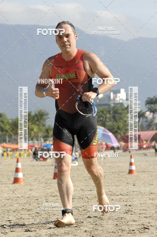 Buy your photos of the eventBLUE SERIES TRIATHLON BERTIOGA 2019 on Fotop