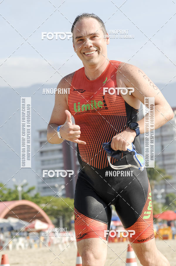 Buy your photos of the eventBLUE SERIES TRIATHLON BERTIOGA 2019 on Fotop