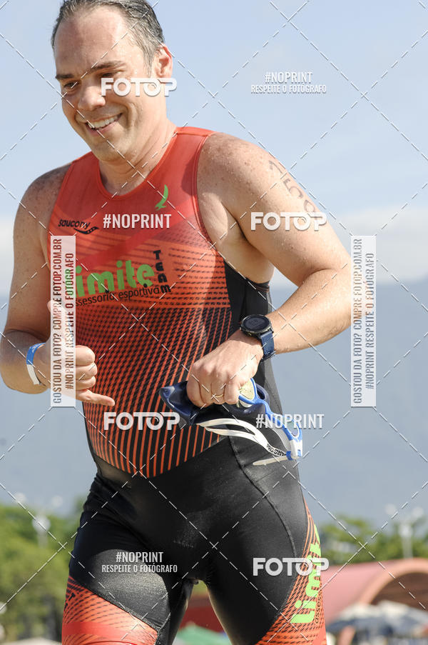 Buy your photos of the eventBLUE SERIES TRIATHLON BERTIOGA 2019 on Fotop