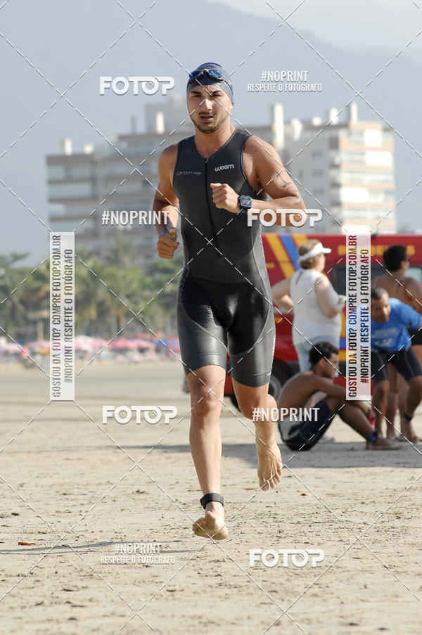 Buy your photos of the eventBLUE SERIES TRIATHLON BERTIOGA 2019 on Fotop