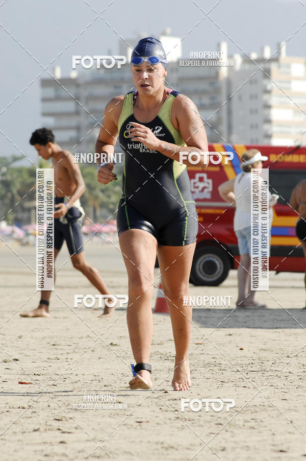 Buy your photos of the eventBLUE SERIES TRIATHLON BERTIOGA 2019 on Fotop