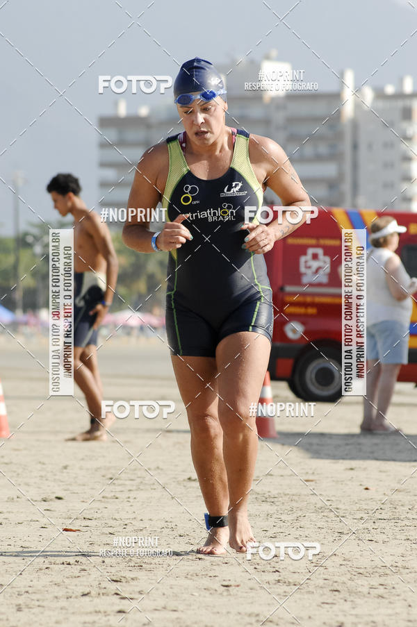 Buy your photos of the eventBLUE SERIES TRIATHLON BERTIOGA 2019 on Fotop