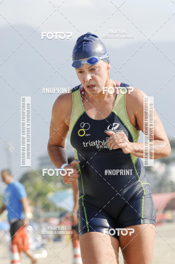 Buy your photos of the eventBLUE SERIES TRIATHLON BERTIOGA 2019 on Fotop