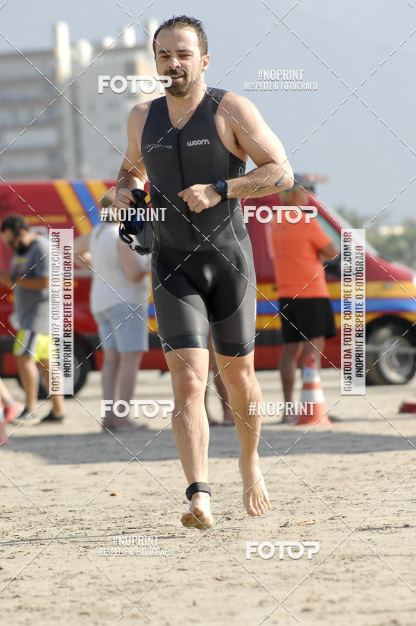 Buy your photos of the eventBLUE SERIES TRIATHLON BERTIOGA 2019 on Fotop
