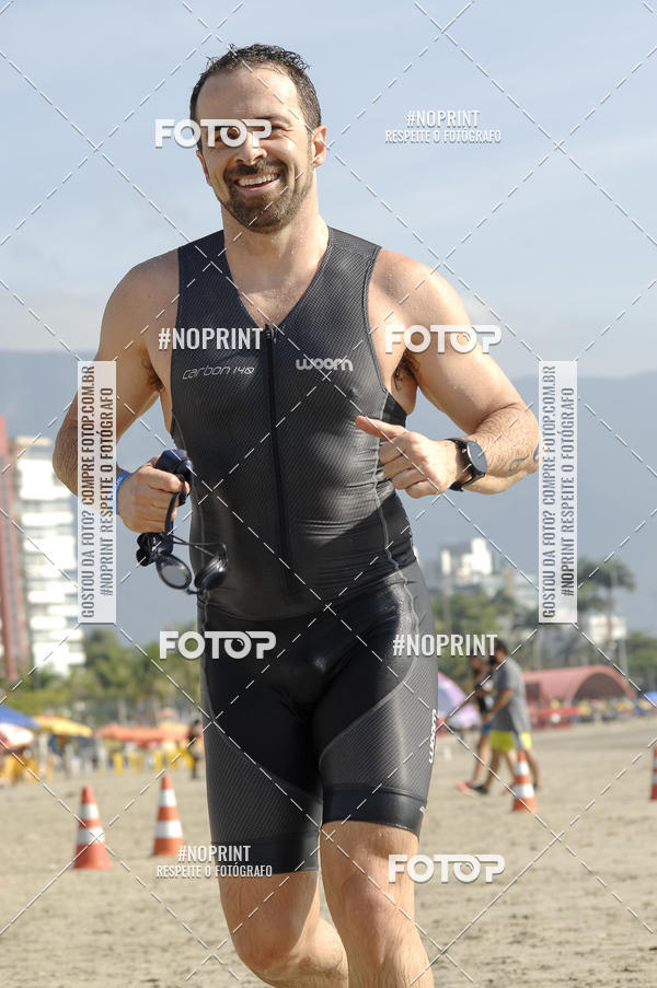 Buy your photos of the eventBLUE SERIES TRIATHLON BERTIOGA 2019 on Fotop