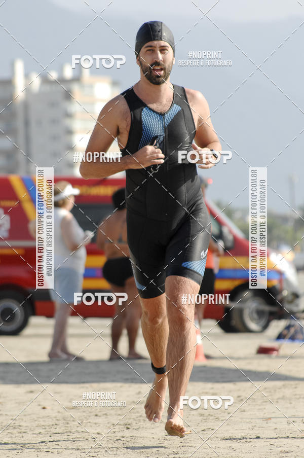 Buy your photos of the eventBLUE SERIES TRIATHLON BERTIOGA 2019 on Fotop