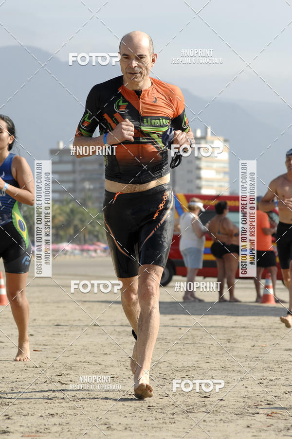 Buy your photos of the eventBLUE SERIES TRIATHLON BERTIOGA 2019 on Fotop