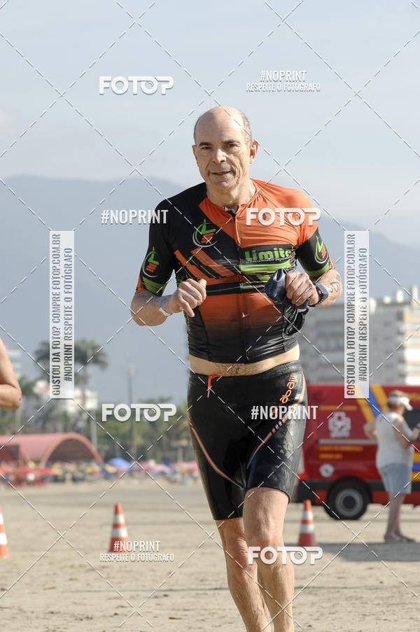 Buy your photos of the eventBLUE SERIES TRIATHLON BERTIOGA 2019 on Fotop