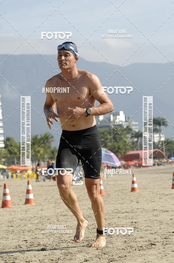 Buy your photos of the eventBLUE SERIES TRIATHLON BERTIOGA 2019 on Fotop