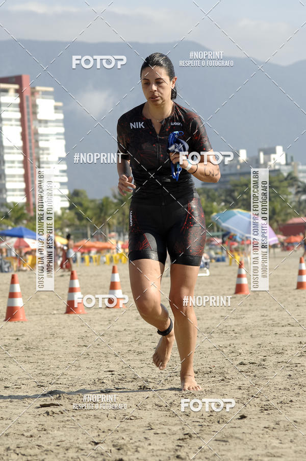 Buy your photos of the eventBLUE SERIES TRIATHLON BERTIOGA 2019 on Fotop