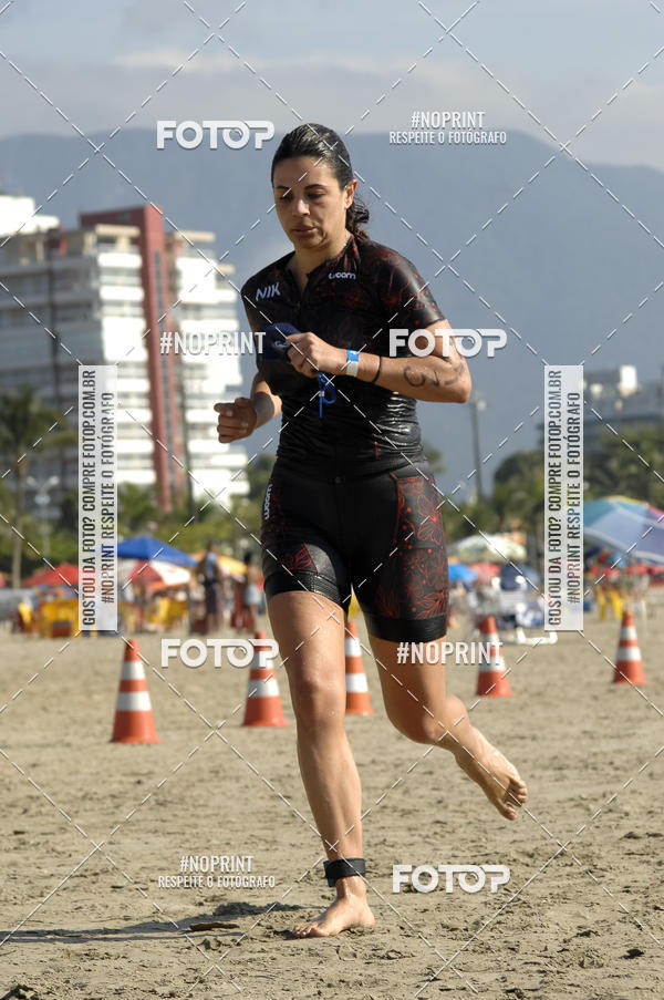 Buy your photos of the eventBLUE SERIES TRIATHLON BERTIOGA 2019 on Fotop