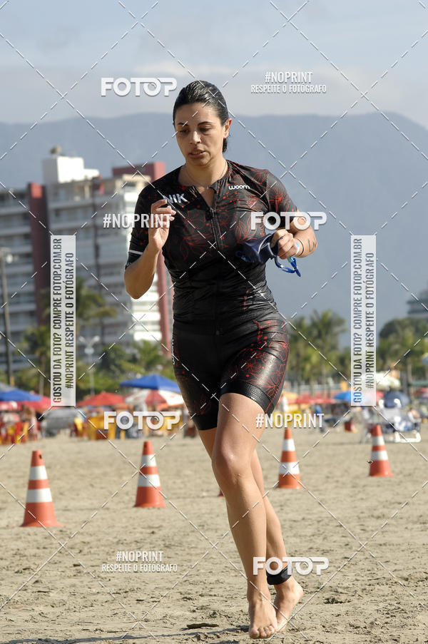 Buy your photos of the eventBLUE SERIES TRIATHLON BERTIOGA 2019 on Fotop