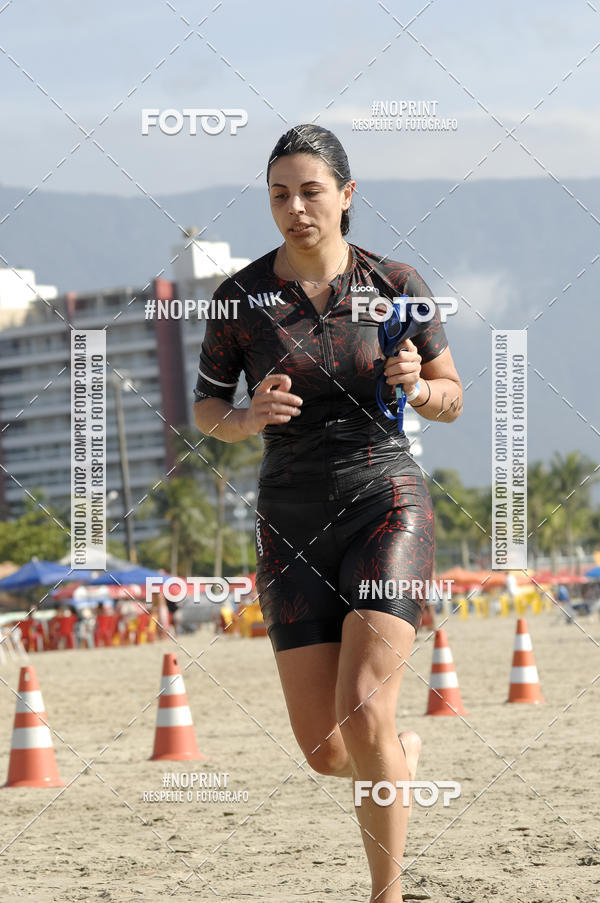 Buy your photos of the eventBLUE SERIES TRIATHLON BERTIOGA 2019 on Fotop