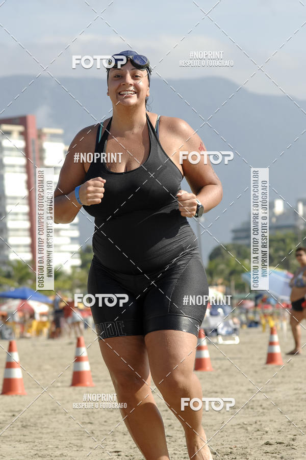 Buy your photos of the eventBLUE SERIES TRIATHLON BERTIOGA 2019 on Fotop