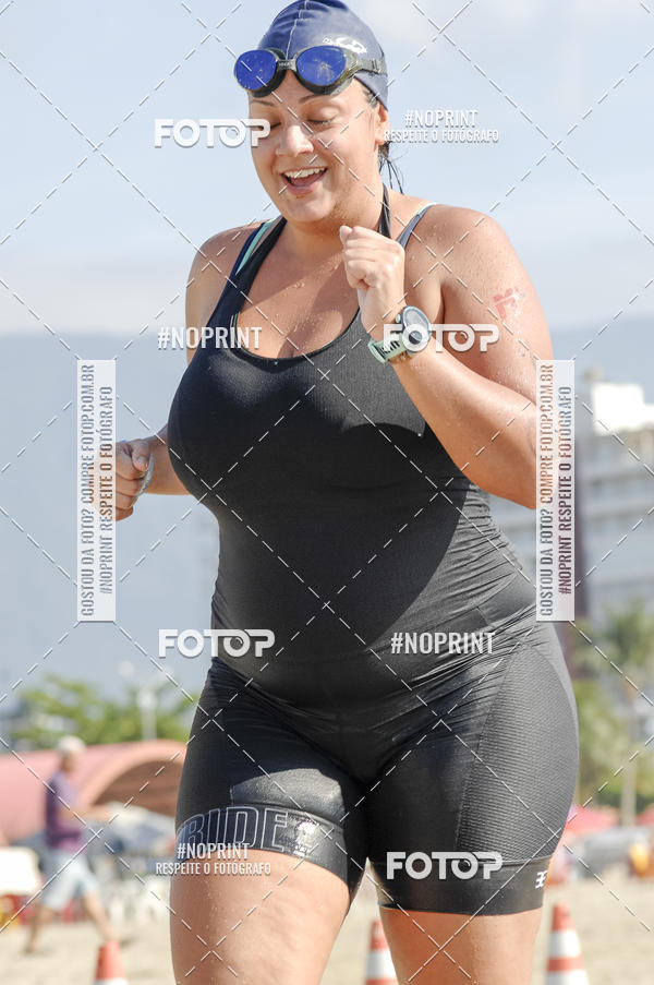 Buy your photos of the eventBLUE SERIES TRIATHLON BERTIOGA 2019 on Fotop