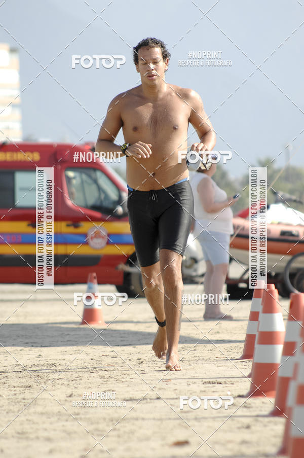 Buy your photos of the eventBLUE SERIES TRIATHLON BERTIOGA 2019 on Fotop