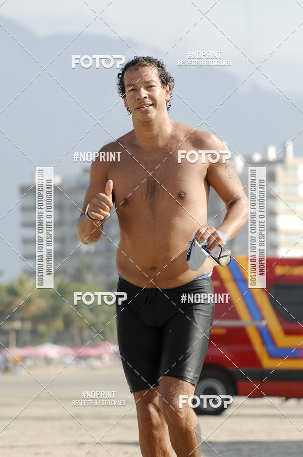 Buy your photos of the eventBLUE SERIES TRIATHLON BERTIOGA 2019 on Fotop