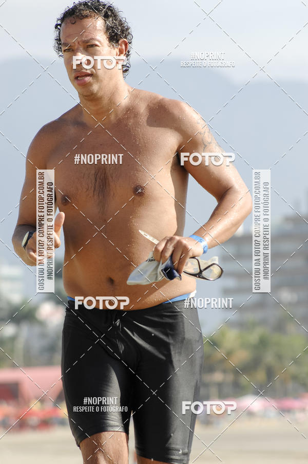 Buy your photos of the eventBLUE SERIES TRIATHLON BERTIOGA 2019 on Fotop