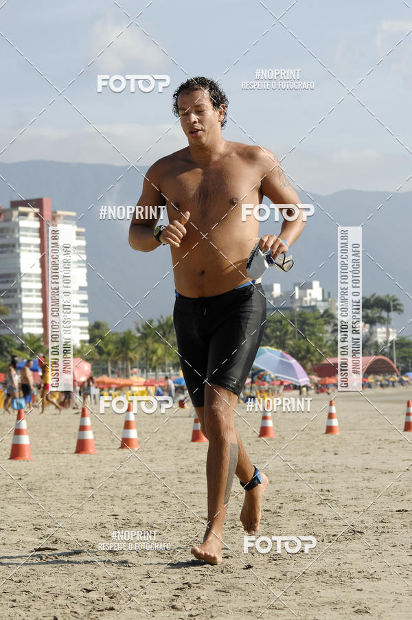 Buy your photos of the eventBLUE SERIES TRIATHLON BERTIOGA 2019 on Fotop