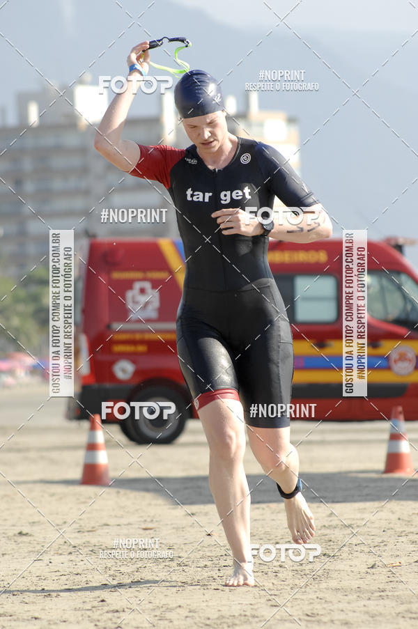 Buy your photos of the eventBLUE SERIES TRIATHLON BERTIOGA 2019 on Fotop
