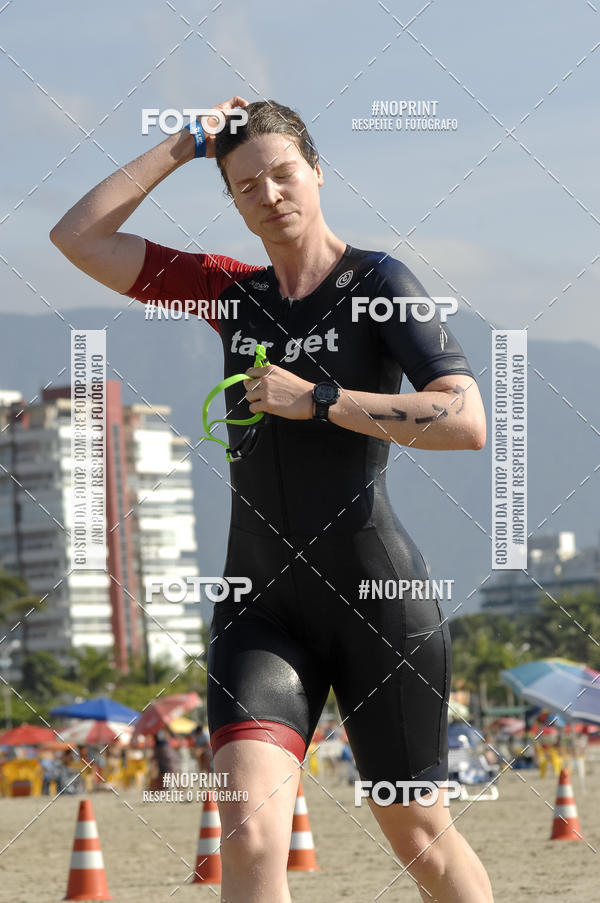 Buy your photos of the eventBLUE SERIES TRIATHLON BERTIOGA 2019 on Fotop