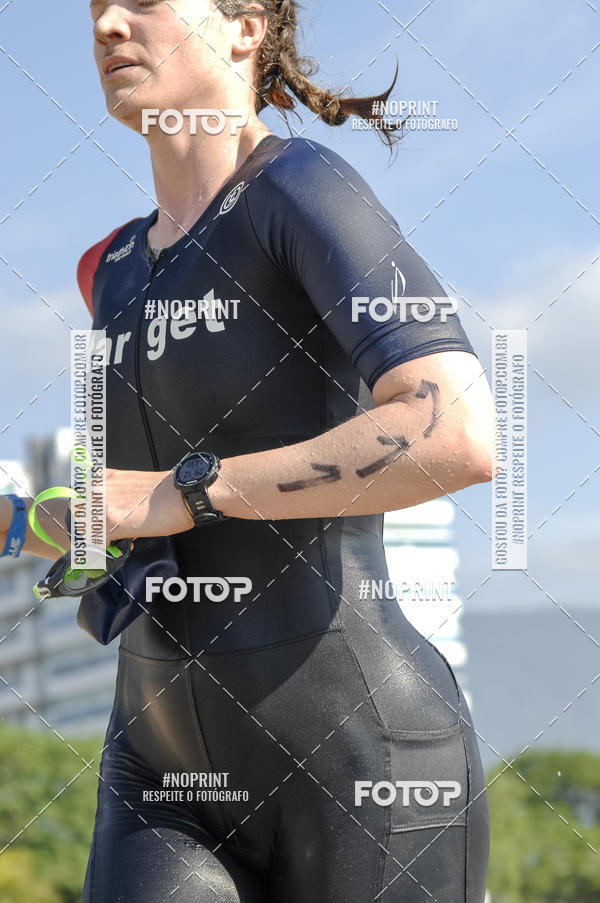 Buy your photos of the eventBLUE SERIES TRIATHLON BERTIOGA 2019 on Fotop