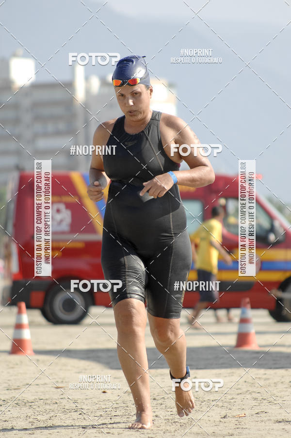 Buy your photos of the eventBLUE SERIES TRIATHLON BERTIOGA 2019 on Fotop