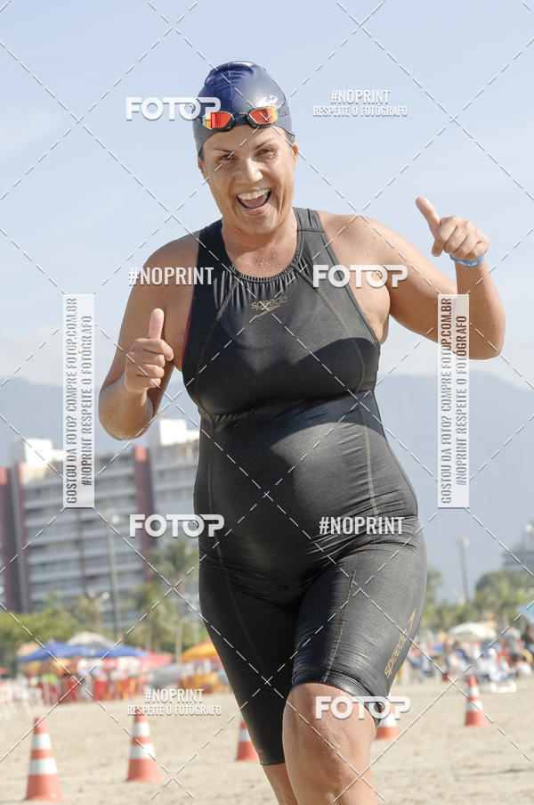 Buy your photos of the eventBLUE SERIES TRIATHLON BERTIOGA 2019 on Fotop