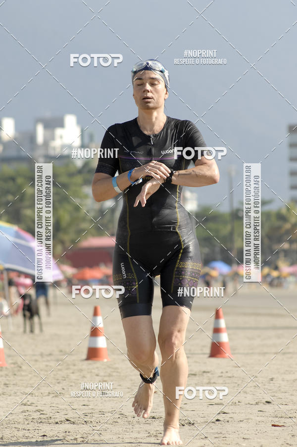 Buy your photos of the eventBLUE SERIES TRIATHLON BERTIOGA 2019 on Fotop