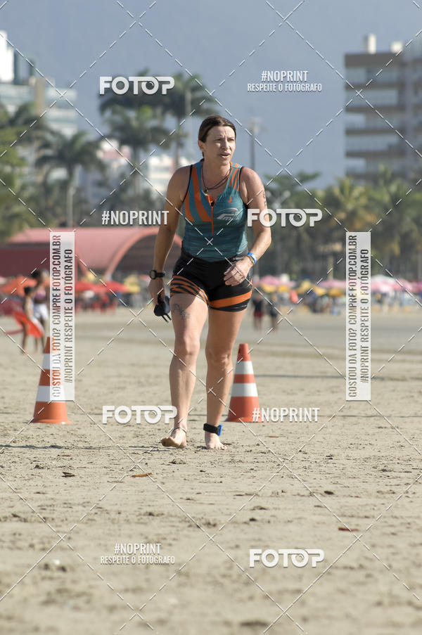 Buy your photos of the eventBLUE SERIES TRIATHLON BERTIOGA 2019 on Fotop