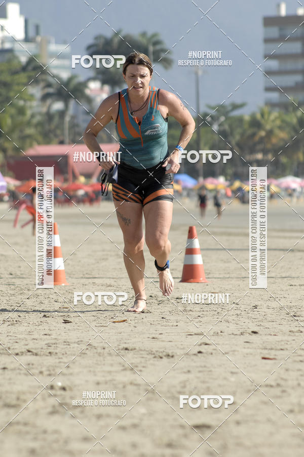 Buy your photos of the eventBLUE SERIES TRIATHLON BERTIOGA 2019 on Fotop