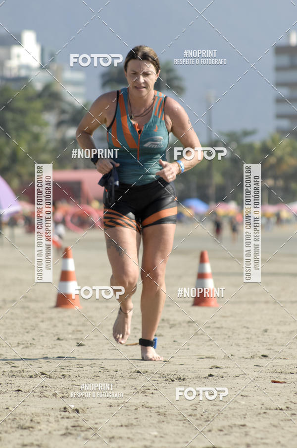 Acquista le foto dell'eventoBLUE SERIES TRIATHLON BERTIOGA 2019 in Fotop