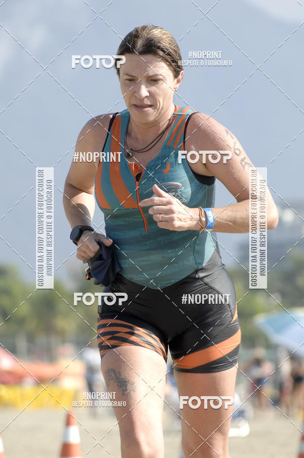 Acquista le foto dell'eventoBLUE SERIES TRIATHLON BERTIOGA 2019 in Fotop