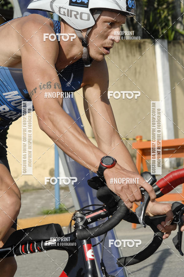 Acquista le foto dell'eventoBLUE SERIES TRIATHLON BERTIOGA 2019 in Fotop