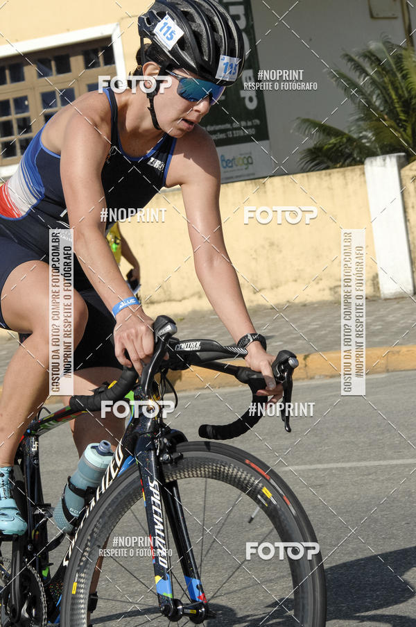 Acquista le foto dell'eventoBLUE SERIES TRIATHLON BERTIOGA 2019 in Fotop