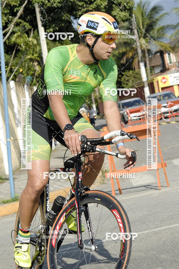 Compra tus fotos del eventoBLUE SERIES TRIATHLON BERTIOGA 2019 En Fotop