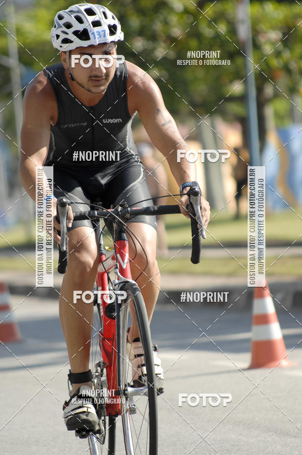 Compra tus fotos del eventoBLUE SERIES TRIATHLON BERTIOGA 2019 En Fotop