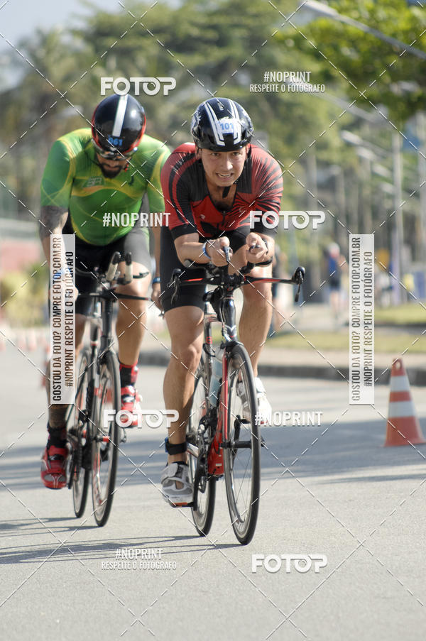 Acquista le foto dell'eventoBLUE SERIES TRIATHLON BERTIOGA 2019 in Fotop