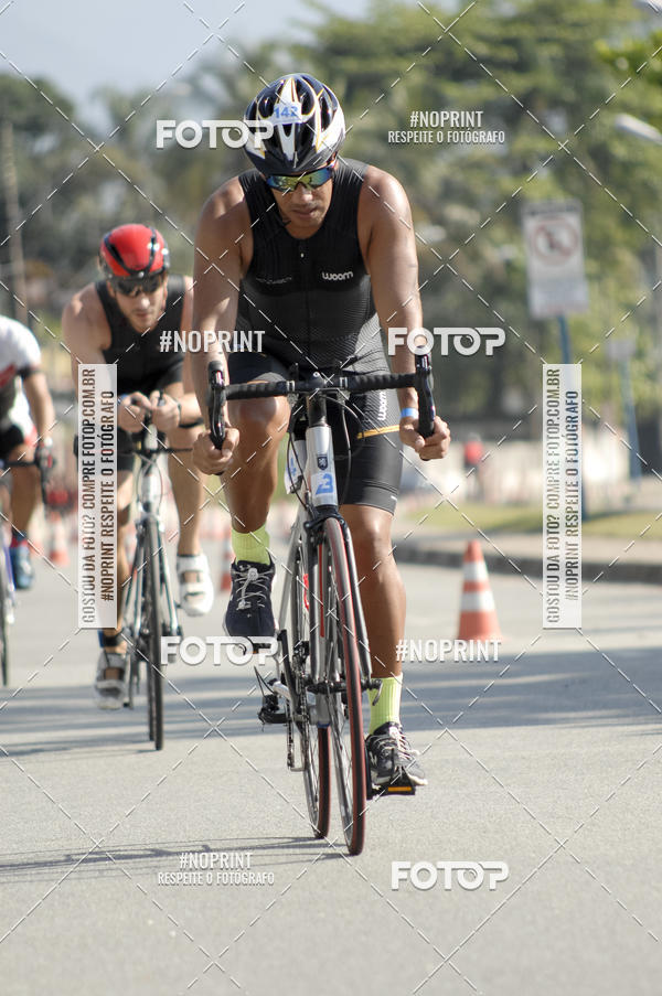 Acquista le foto dell'eventoBLUE SERIES TRIATHLON BERTIOGA 2019 in Fotop