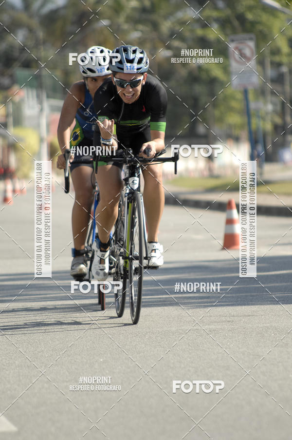 Compra tus fotos del eventoBLUE SERIES TRIATHLON BERTIOGA 2019 En Fotop