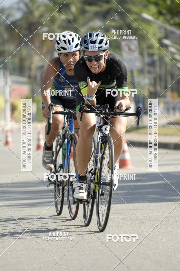 Compra tus fotos del eventoBLUE SERIES TRIATHLON BERTIOGA 2019 En Fotop