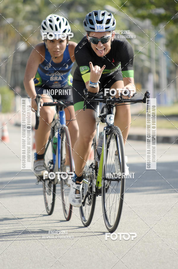Compra tus fotos del eventoBLUE SERIES TRIATHLON BERTIOGA 2019 En Fotop
