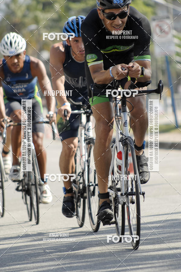 Acquista le foto dell'eventoBLUE SERIES TRIATHLON BERTIOGA 2019 in Fotop