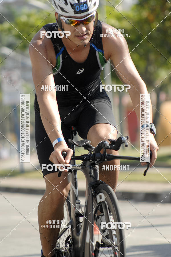 Acquista le foto dell'eventoBLUE SERIES TRIATHLON BERTIOGA 2019 in Fotop